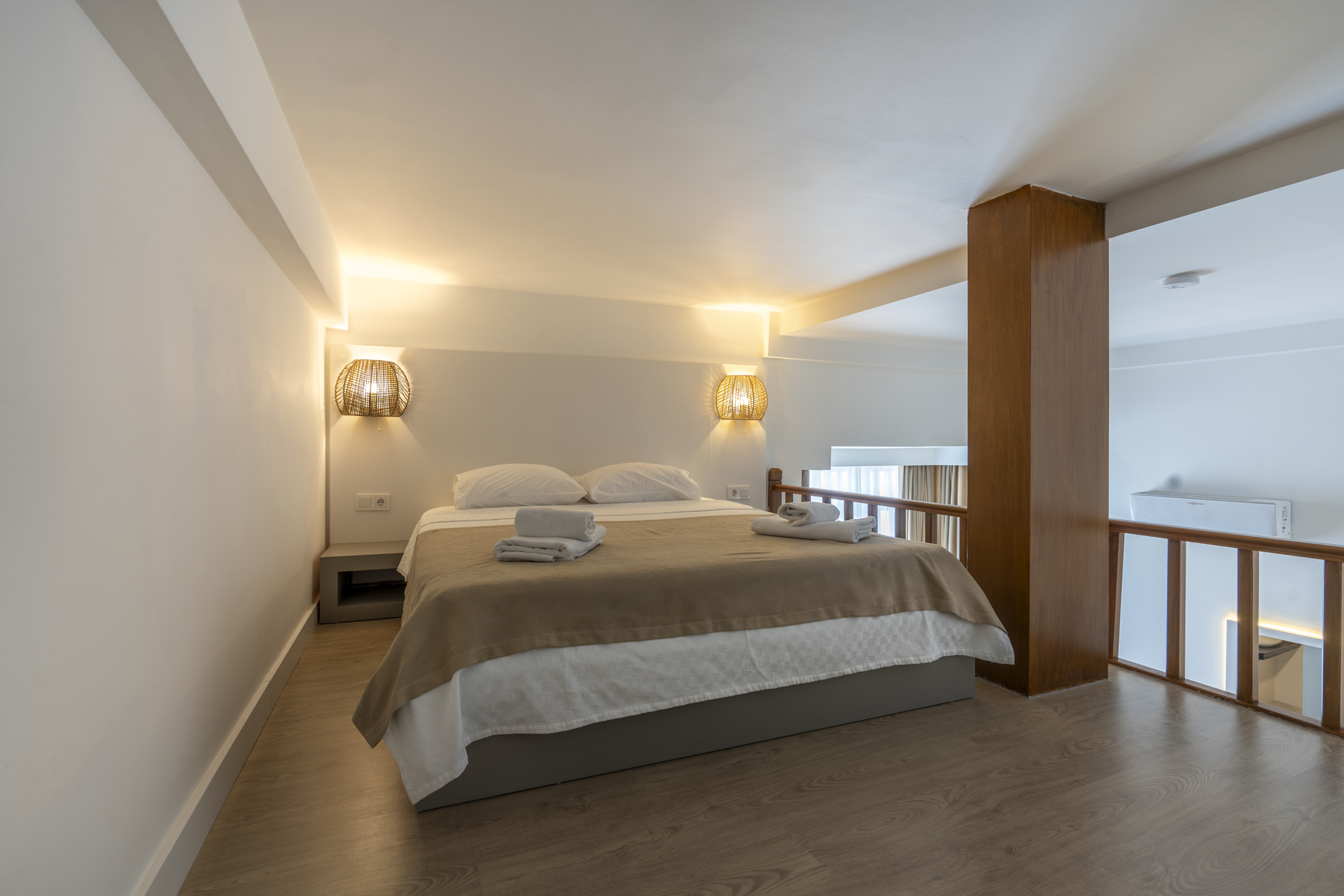 My Hotel Room 2 2500 px 16
