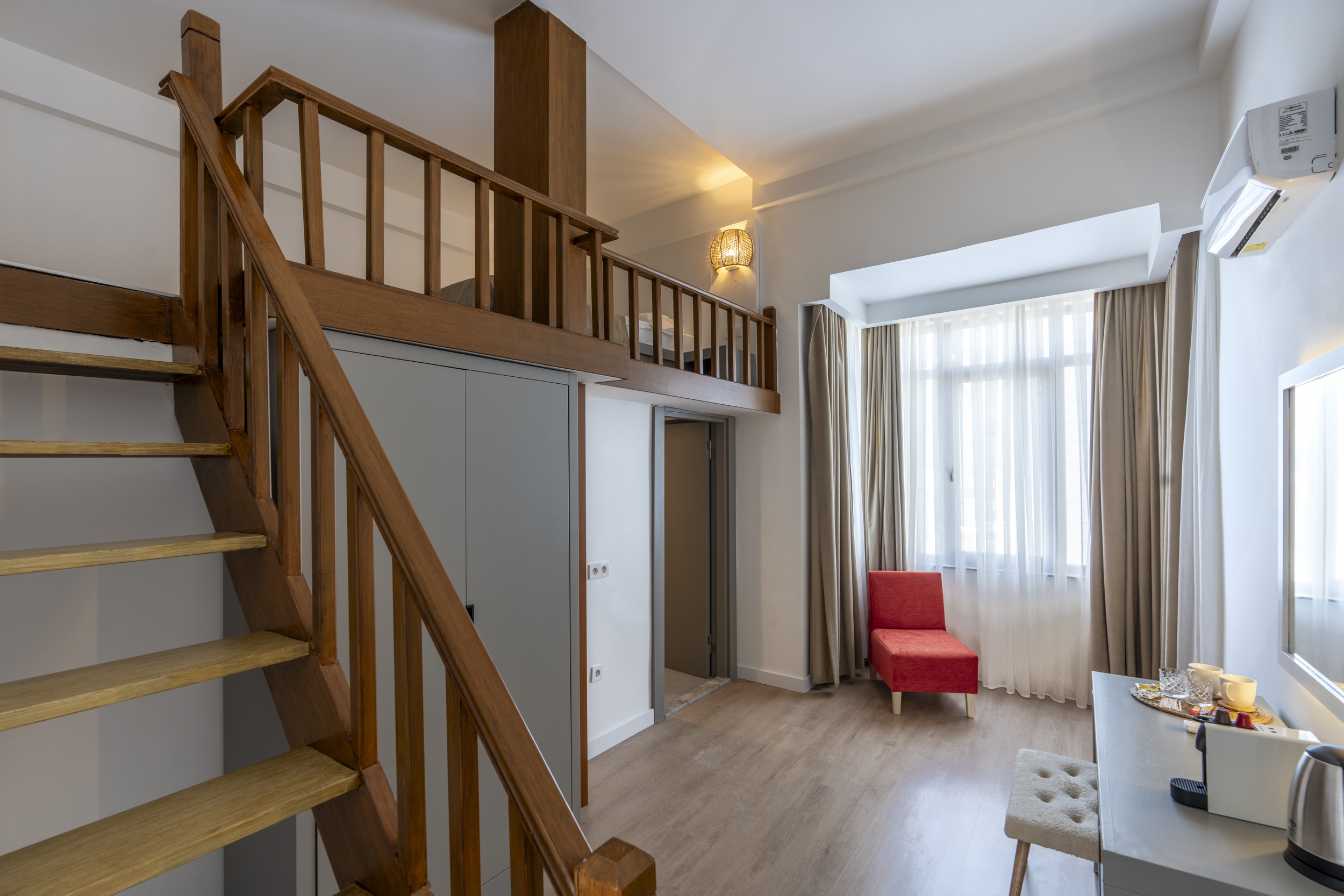 My Hotel Room 2 2500 Px 5